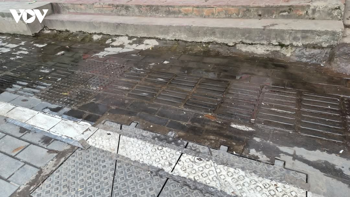 Thiếu ý thức chung gây thêm khó khăn cho cả người khuyết tật