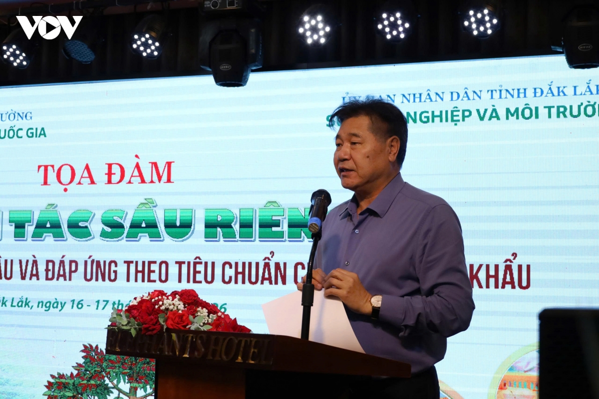 Ông Lê Quốc Thanh, Giám đốc Trung tâm Khuyến nông Quốc gia nhấn mạnh ngành hàng sầu riêng phải đặt an toàn thực phẩm và truy xuất nguồn gốc ở vị trí trung tâm trong tổ chức sản xuất.