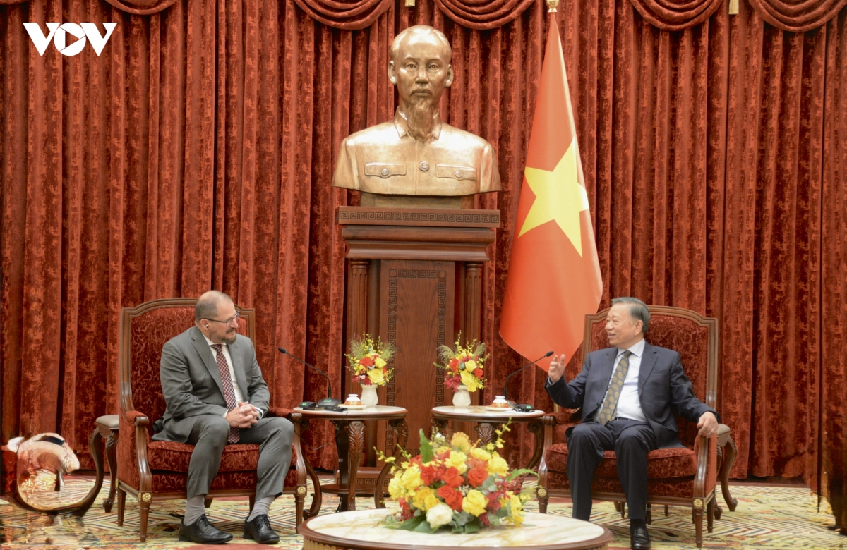 27-08_tong-bi-thu-chu-tich-nuoc-to-lam-tiep-chu-tich-kiem-tong-giam-doc-dieu-hanh-tap-doan-qualcomm-1.jpg