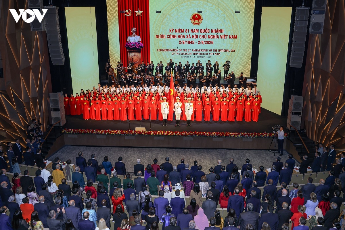 28-08_toan-canh-le-ky-niem.jpg