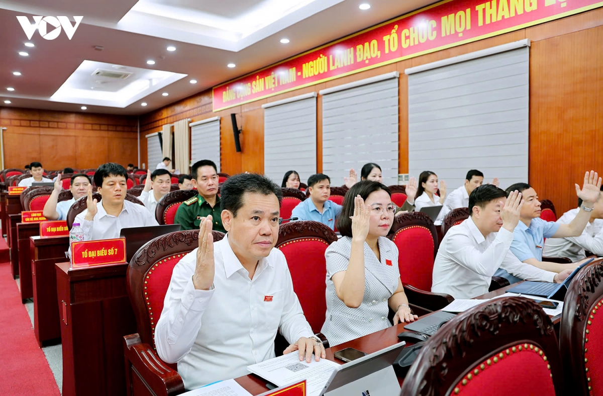 28-8-thong-qua-nq.jpg