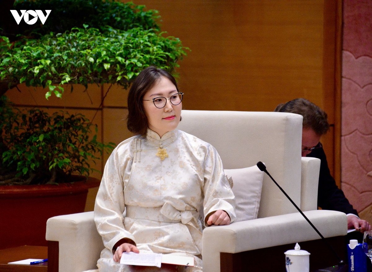 3-quoc-hoi-mong-co-tran-thanh-man-3.jpg