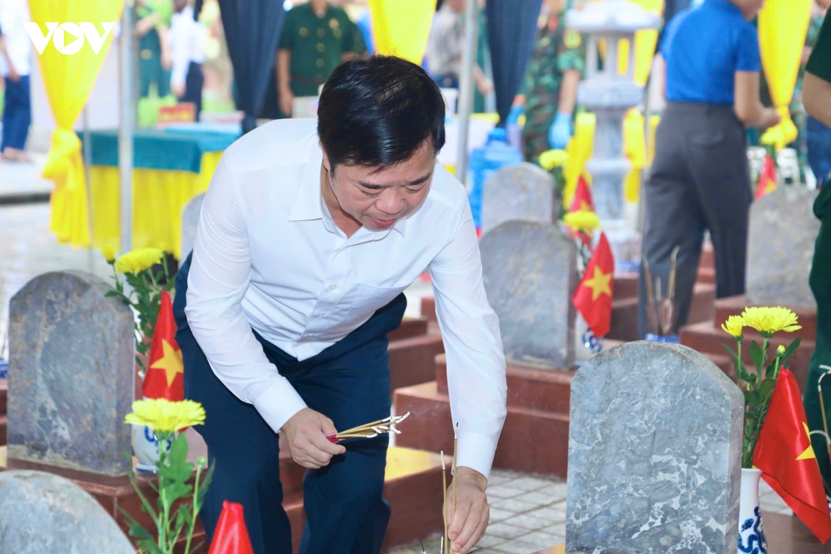 3_500-ngay-dem-my-yen-dai-tu-thai-nguyen-7.jpg