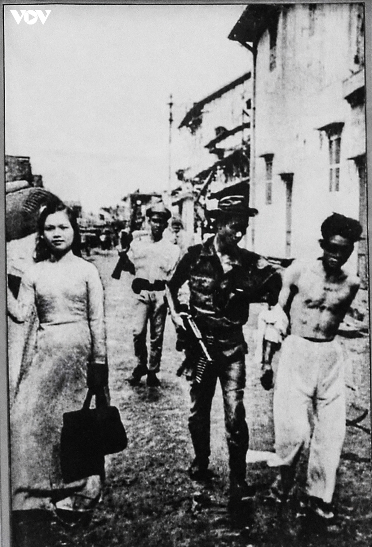 4nu-diep-vien-ngo-thi-hue-anh-do-luc-luong-chinh-quyen-sai-gon-chup-nam-1968.jpg