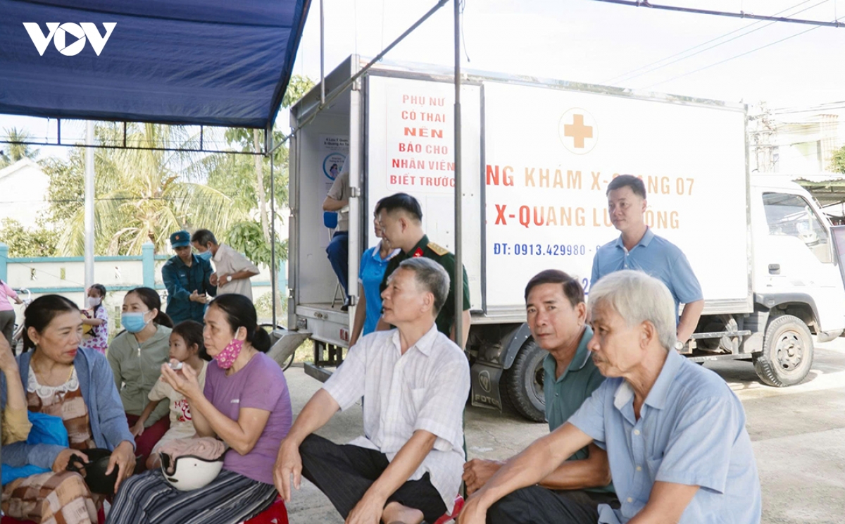 benh-vien-dieu-dong-xe-chup-xquang-luu-dong-phuc-vu-viec-kham-benh.jpg