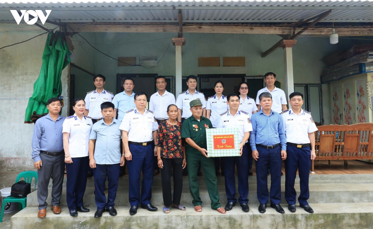 canh-sat-2-pg.jpg