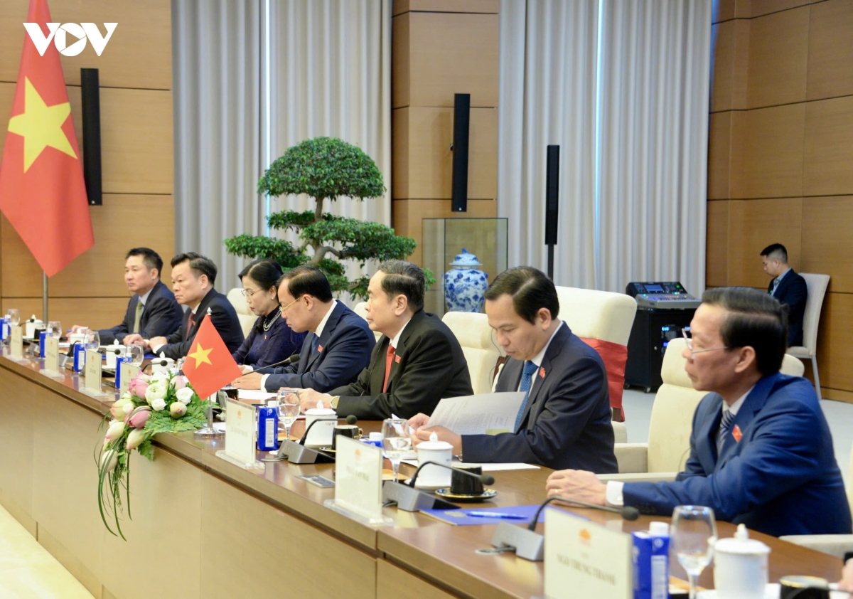 chu-tich-quoc-hoi-tran-thanh-man-don-chu-tich-ha-vien-thai-lan-10.jpg