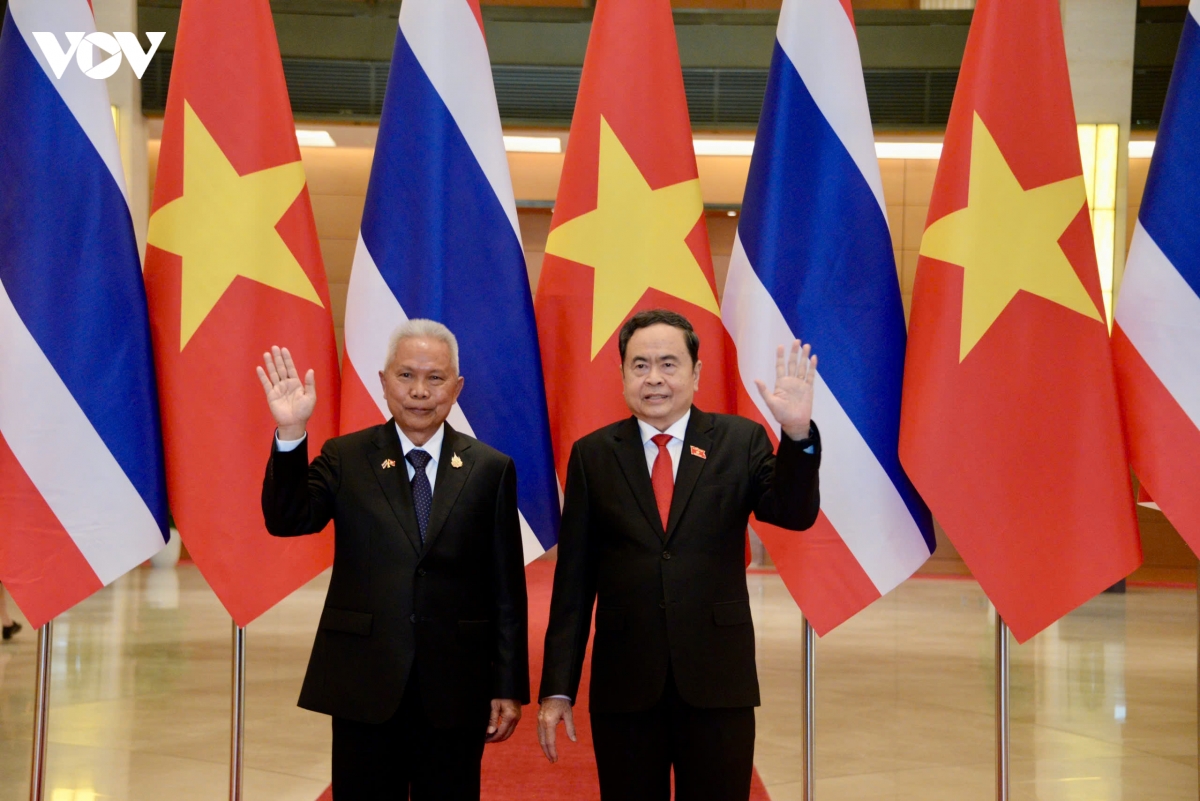 chu-tich-quoc-hoi-tran-thanh-man-don-chu-tich-ha-vien-thai-lan-6.jpg