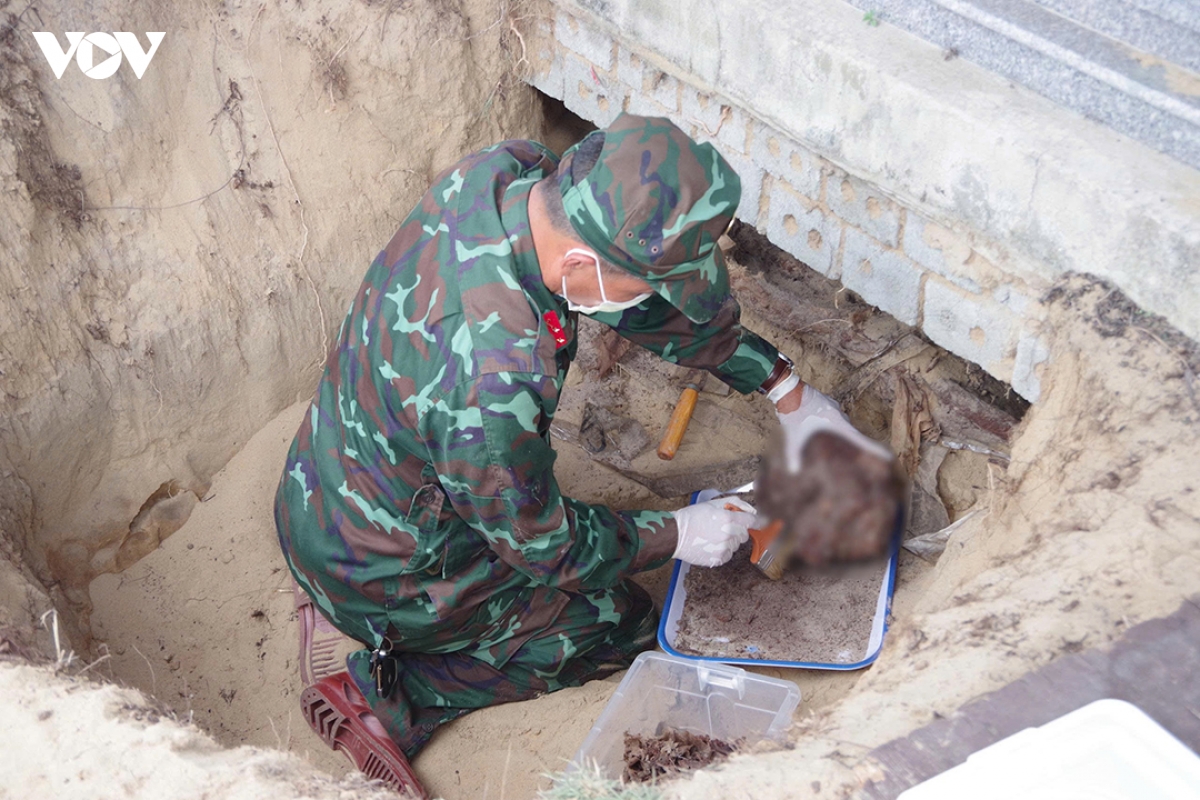cong-tac-lay-mau-o-hien-truong.jpg