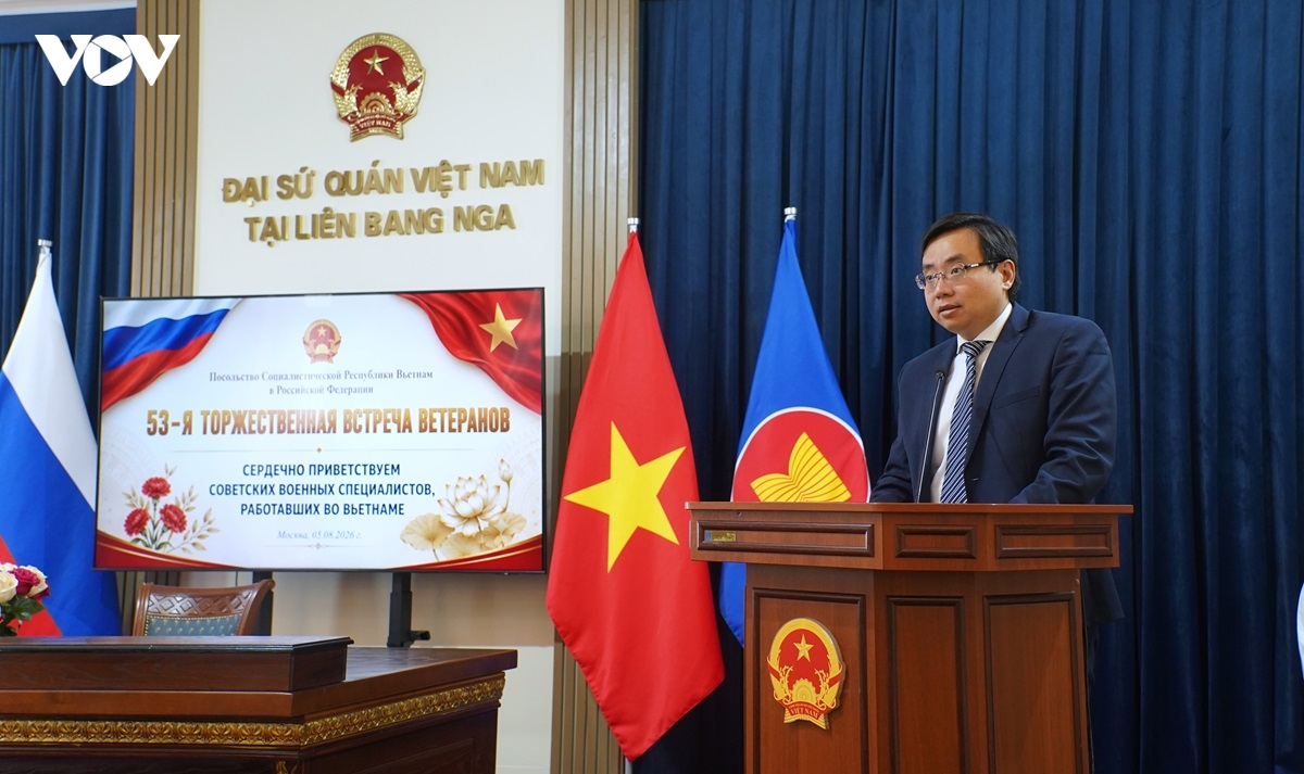 dai-bien-lam-thoi-dai-su-quan-viet-nam-tai-lien-bang-nga-doan-khac-hoang-phat-bieu-tai-buoi-gap-mat.jpeg