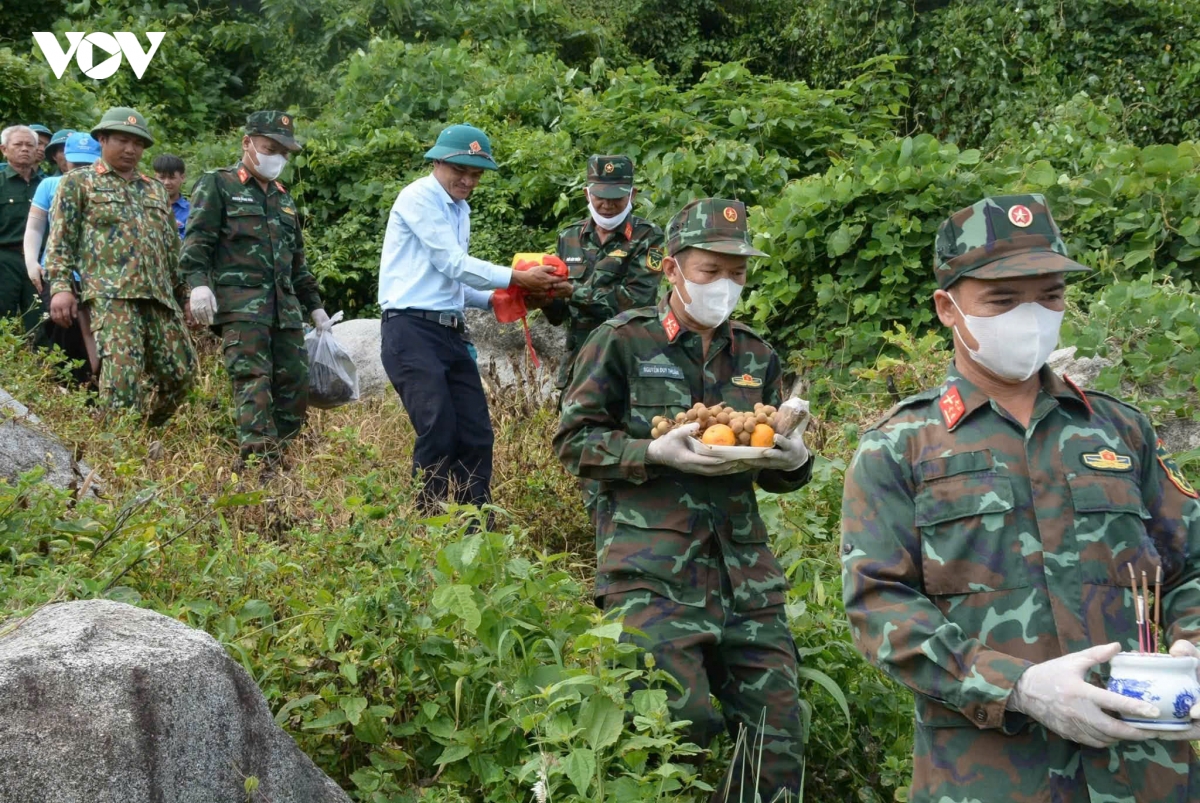 di-chuyen-thi-hai-ve-nha-linh-tai-nghia-trang-liet-si-xa-krong-bong.jpg