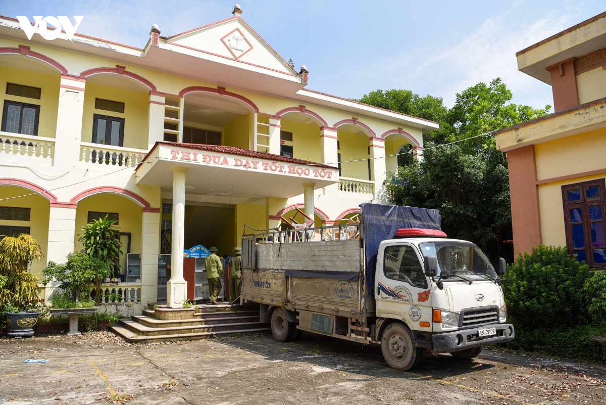 di-doi-truong-hoc-phu-hoa-a-4.jpg