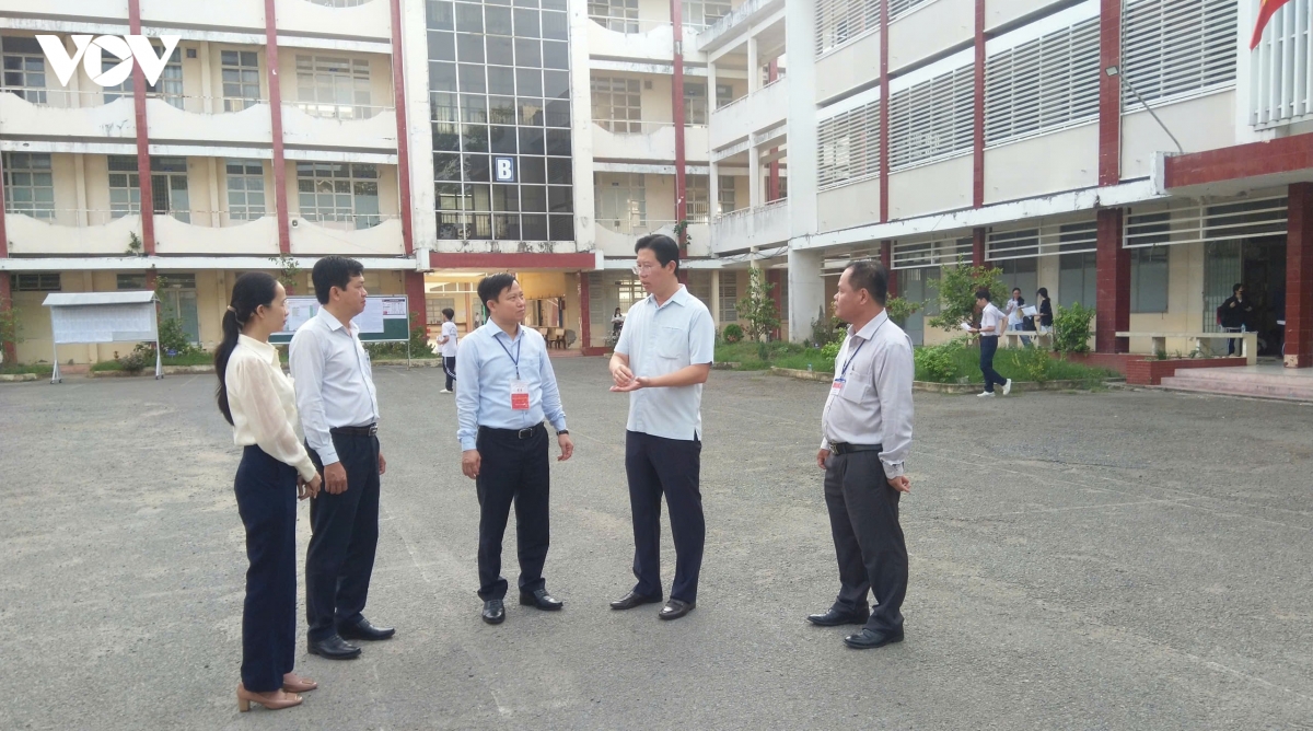 dong-thap-sau-sap-xep-du-kien-con-375-truong-cong-lap.jpg