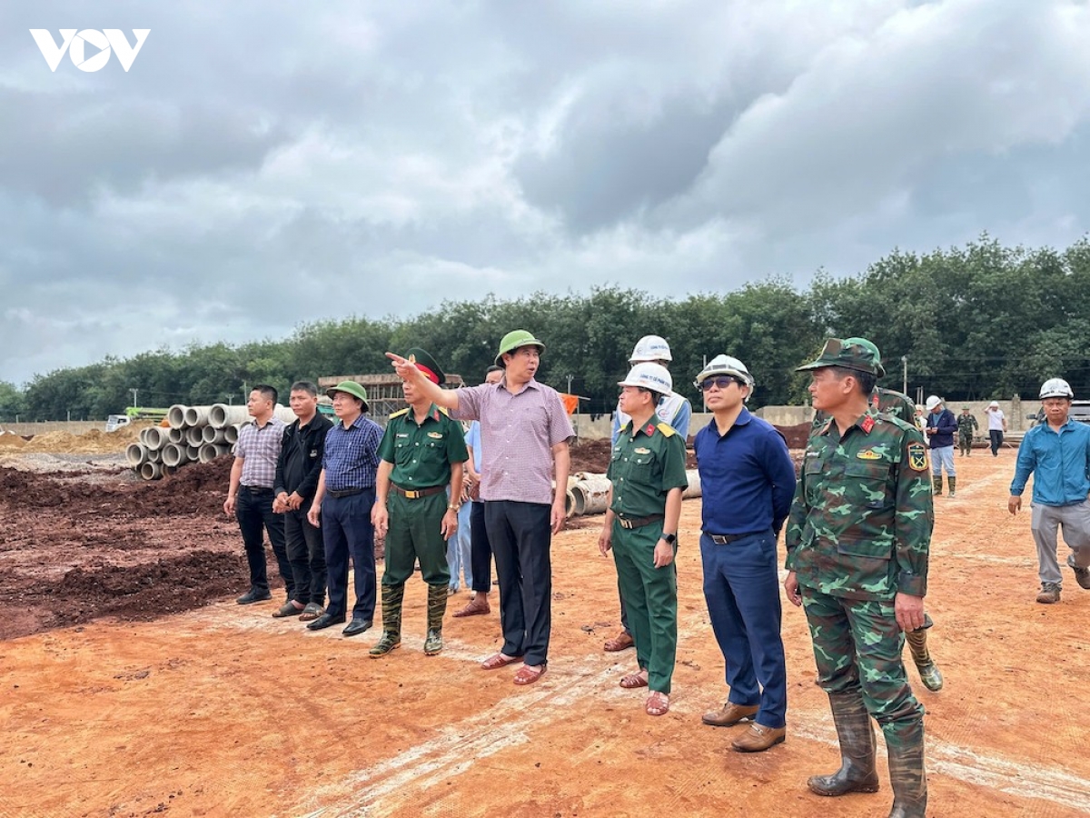 gia-lai-nuoc-rut-truong-lien-cap-4.jpg