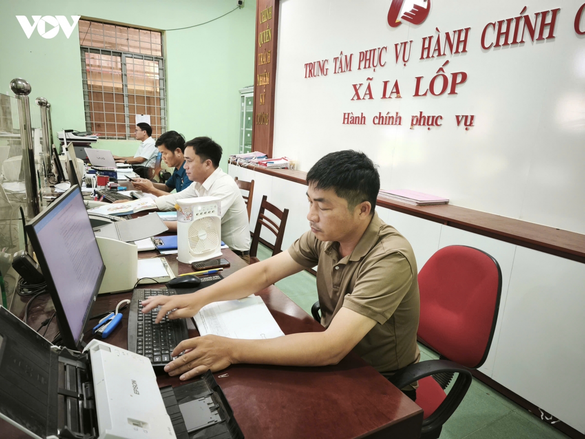 hanh-chinh-cong-.jpg