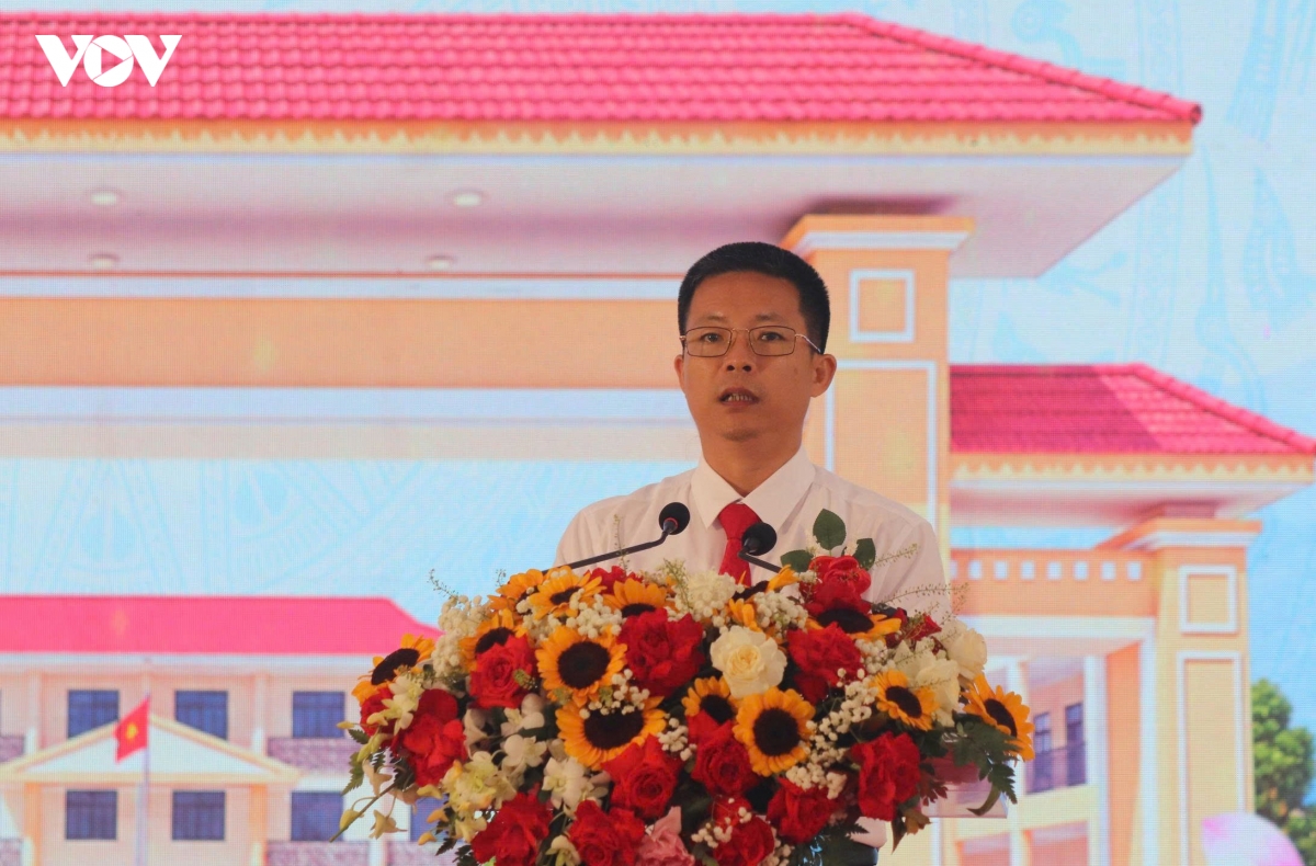 hieu-truong2.jpg