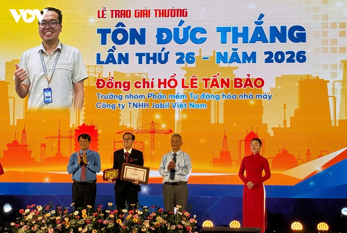 ho-le-tan-bao-mot-ky-su-tre-lien-tuc-co-nhieu-sang-kien-lam-loi-hang-chuc-ti-dong-moi-nam-cho-doanh-nghiep.jpg