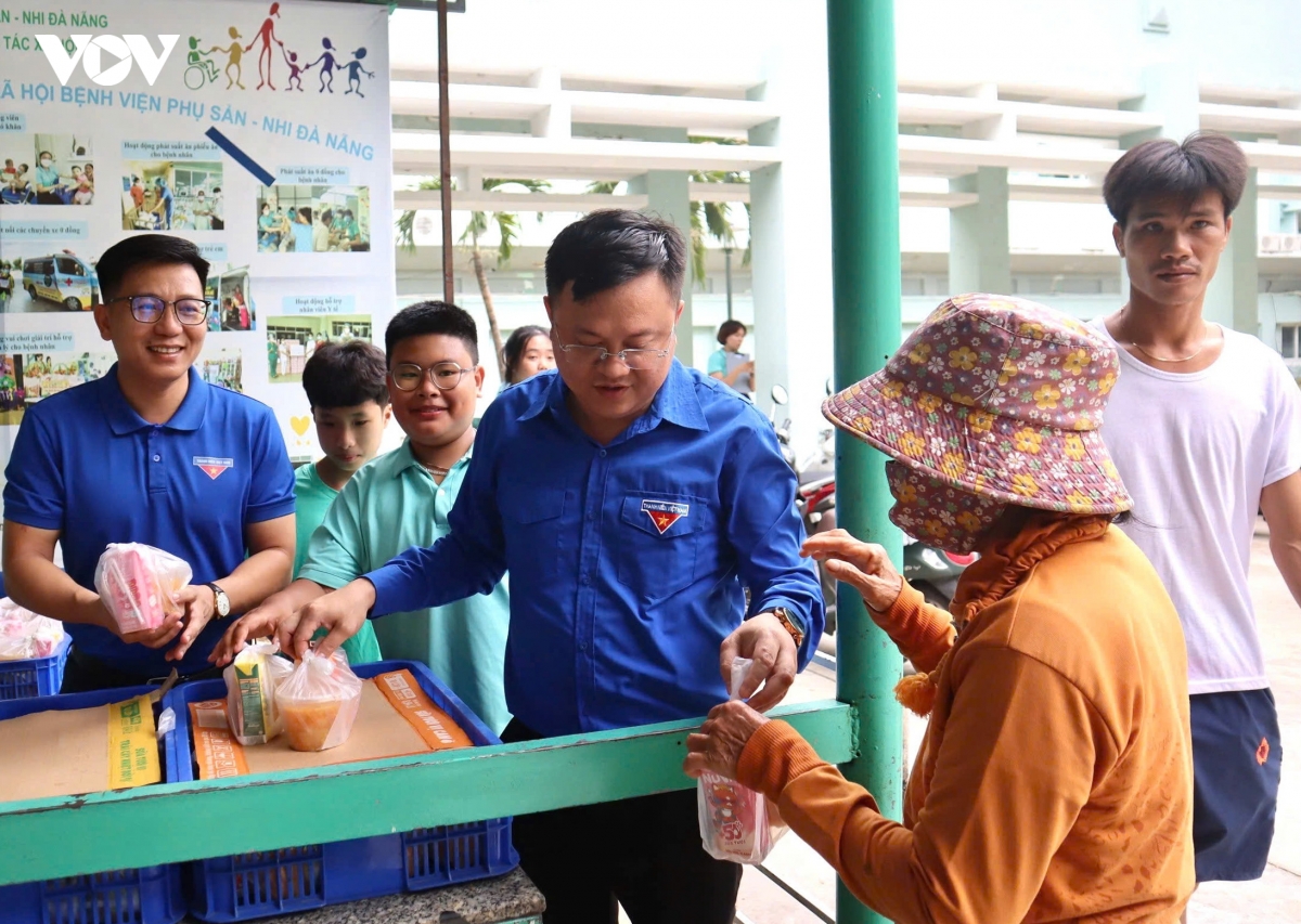 ho-trao-noi-chao-tinh-th-uong-5.jpg