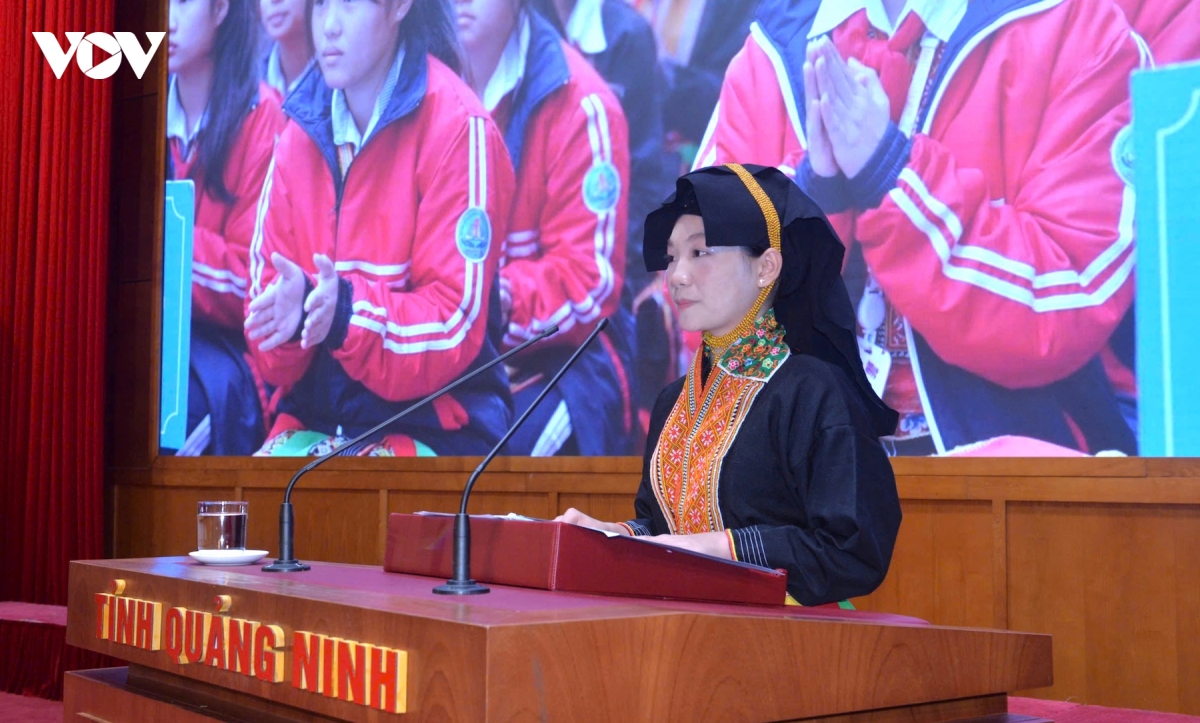 hoc-sinh-sinh-vien-quang-ninh-doi-thoai_1.jpg
