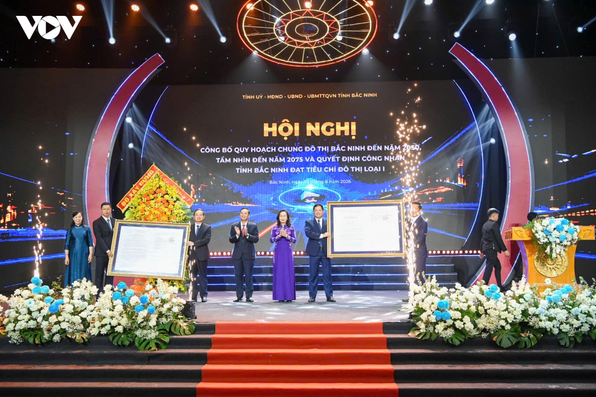 hoi-nghi-cong-bo-bac-ninh-do-thi-loai-1-3.jpg