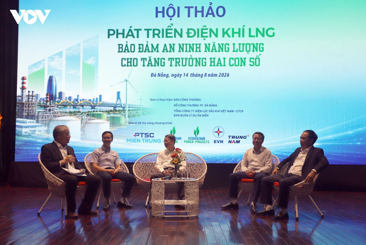 hoi-thao-dien-khi-4.jpg