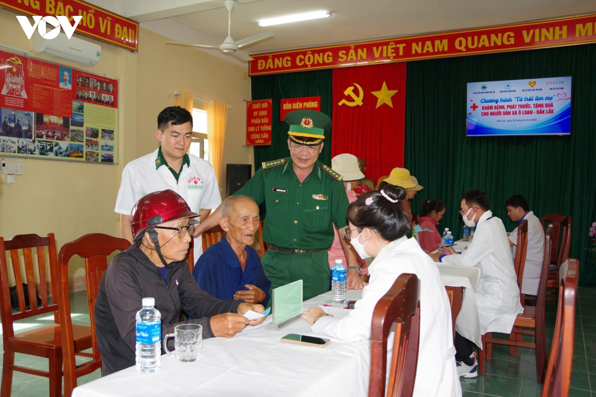 kham-benh-o-loan.jpeg