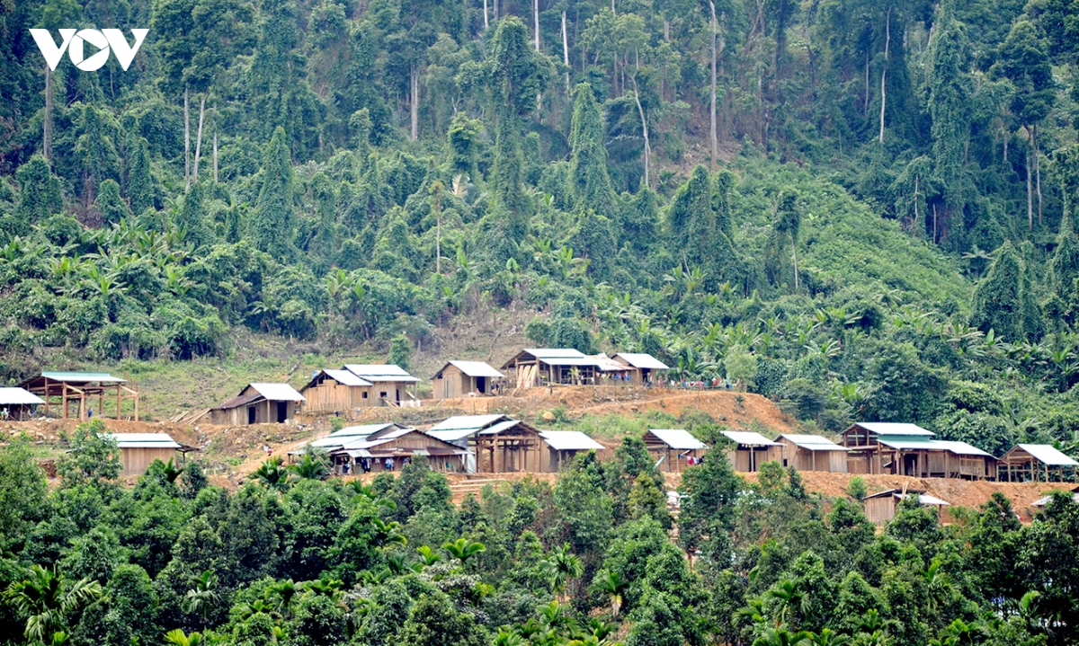 nhieu-khu-tai-dinh-cu-duoc-dau-tu-kien-co-giup-nguoi-dan-mien-nui-on-dinh-cuoc-song.jpg