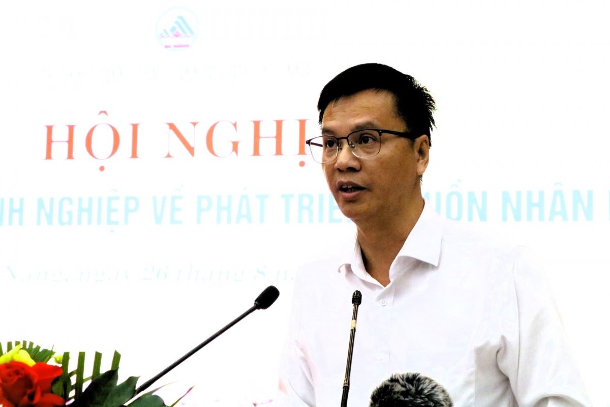 ong-nguyen-qui-quy-pho-giam-doc-so-noi-vu-thanh-pho-da-nang-phat-bieu.jpg