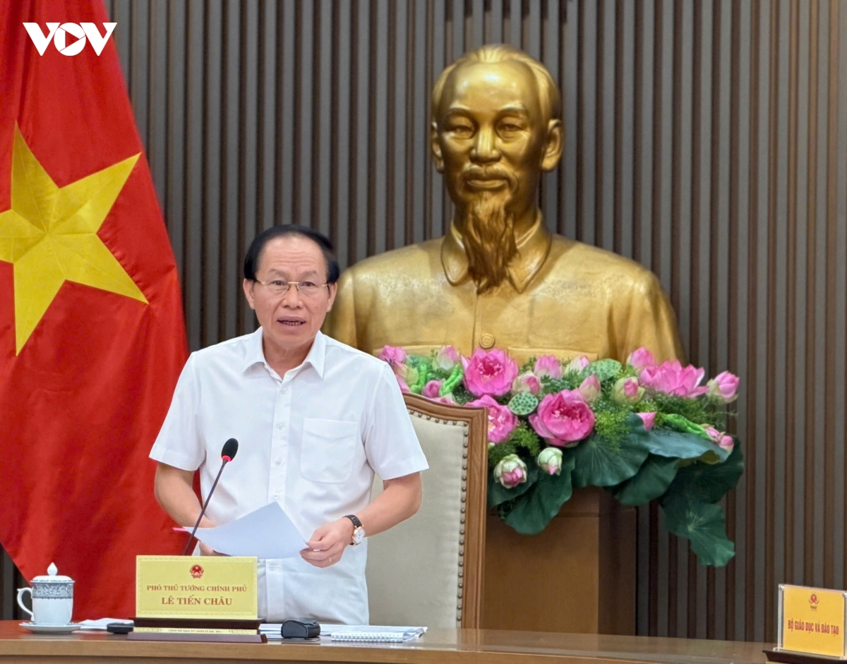 pho-thu-tuong-le-tien-chau.jpg