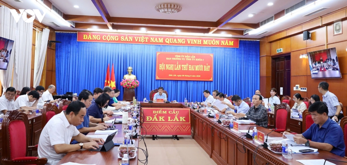 quang-canh-_3.jpg