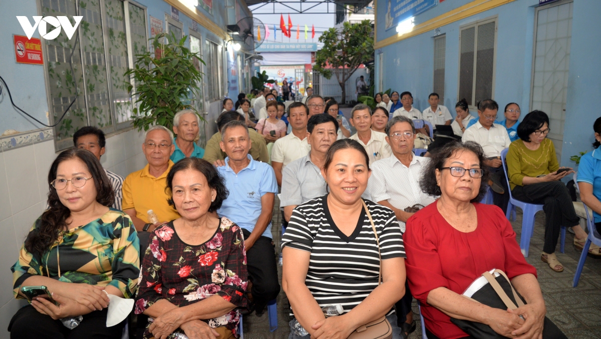 sap-xep-khu-pho-tai-tphcm-nguoi-ve-huu-khong-buong-loi-trach-nhiem.jpg