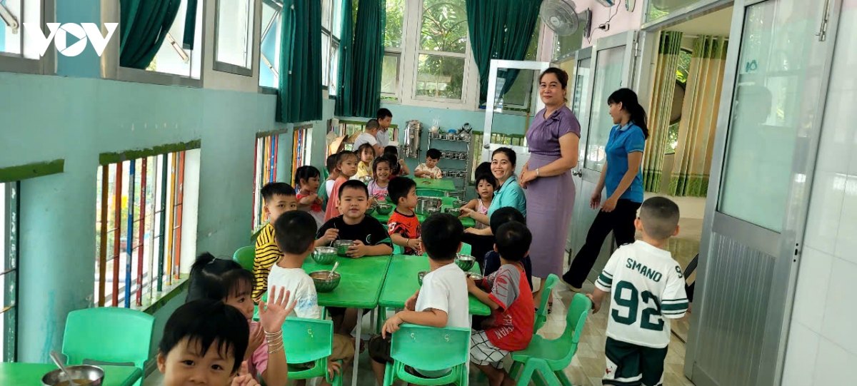 so-voi-cac-cap-hoc-thi-cac-truong-mam-non-o-tinh-dong-thap-cong-tac-sap-xep-truong-co-thuan-loi-hon.jpg