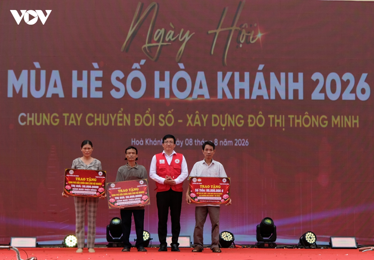 tang-03-nha-tinh-nghia-cho-ho-ngheo-phuong-hoa-khanh.jpg