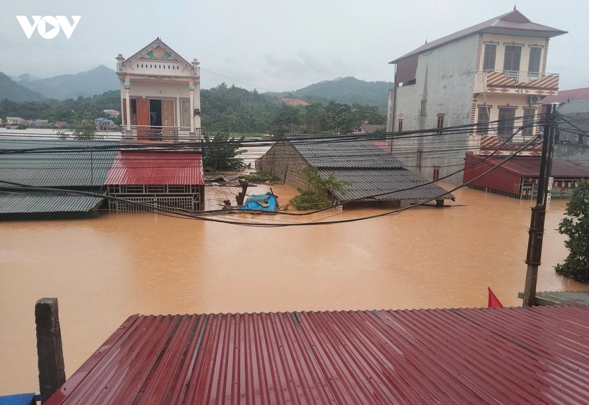 that-khe-la-mot-trong-nhung-dia-ban-bi-anh-huong-nang-tai-tinh-lang-son-khi-da-co-khoang-650-ngoi-nha-bi-ngap.jpg