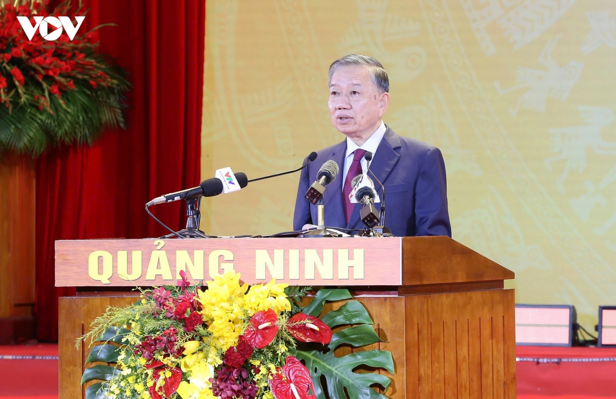 tong-bi-thu-chu-tich-nuoc-to-lam-du-thanh-lap-thanh-pho-quang-ninh-4.jpg