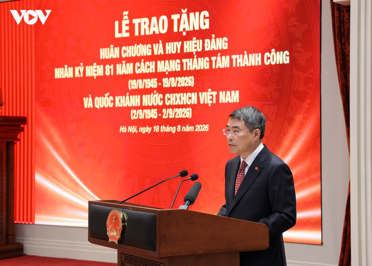tong-bi-thu-chu-tich-nuoc-to-lam-gap-mat-nguyen-lanh-dao-6-1.jpg