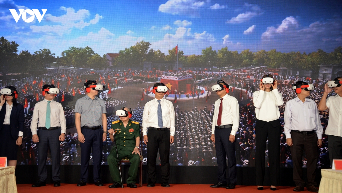 tro-ve-thoi-khac-thieng-lieng-tai-dinh-doc-lap-11.jpg