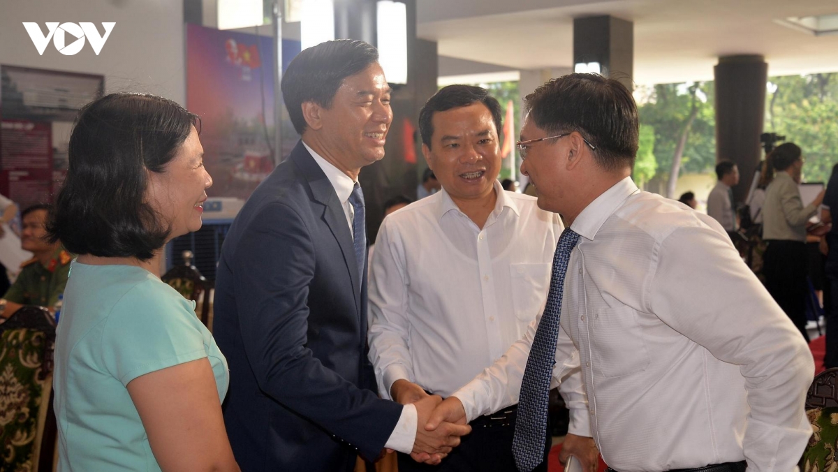 tro-ve-thoi-khac-thieng-lieng-tai-dinh-doc-lap-55.jpg