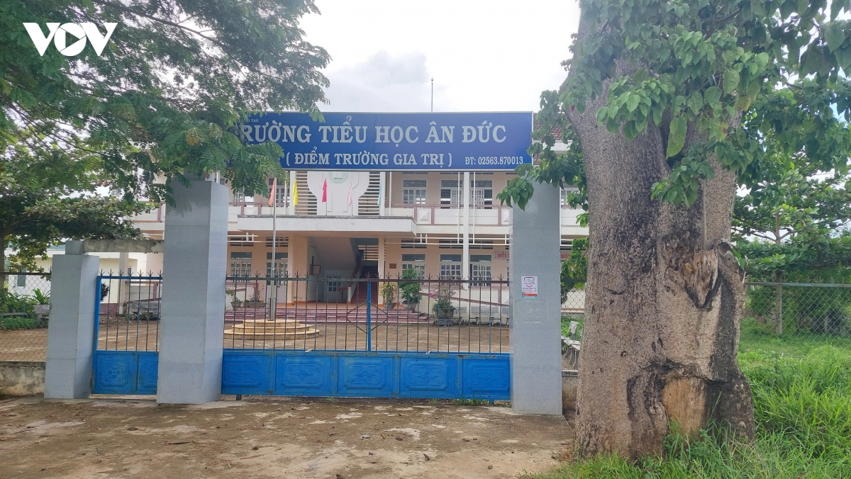 truong-hoc-anh-1.jpg