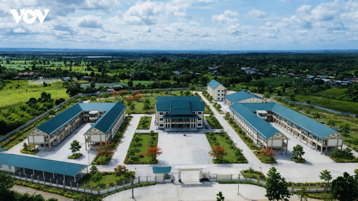 truong-noi-tru-buon-don.jpg