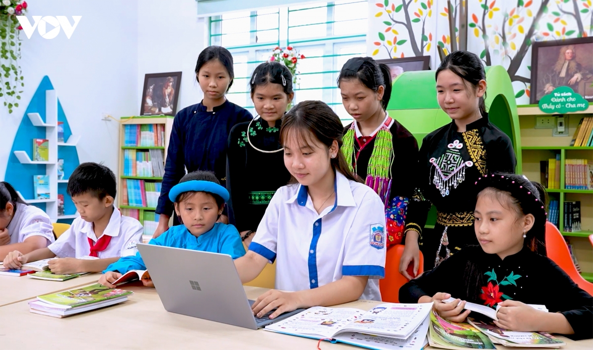 van-hoa-doc-quang-ninh_1.jpg