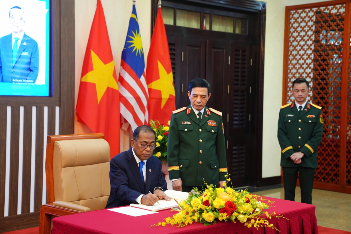 vov-bo-truong-quoc-phong-viet-nam-tiep-bo-truong-quoc-phong-malaysia-5.jpg