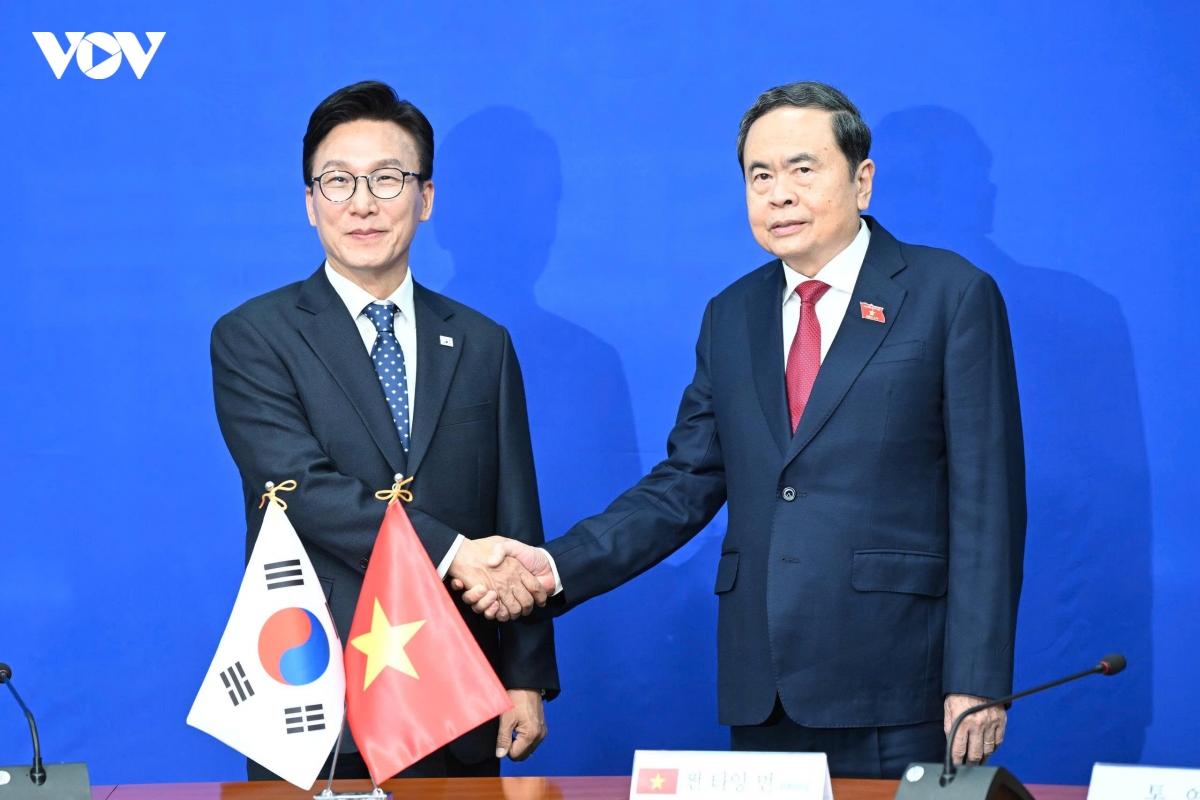 -dang-dan-chu-dong-hanh-kim-min-seok-1.jpg