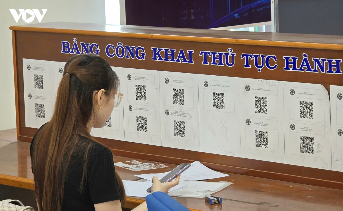 2-bai-dich-vu-cong-ca-mau.jpg