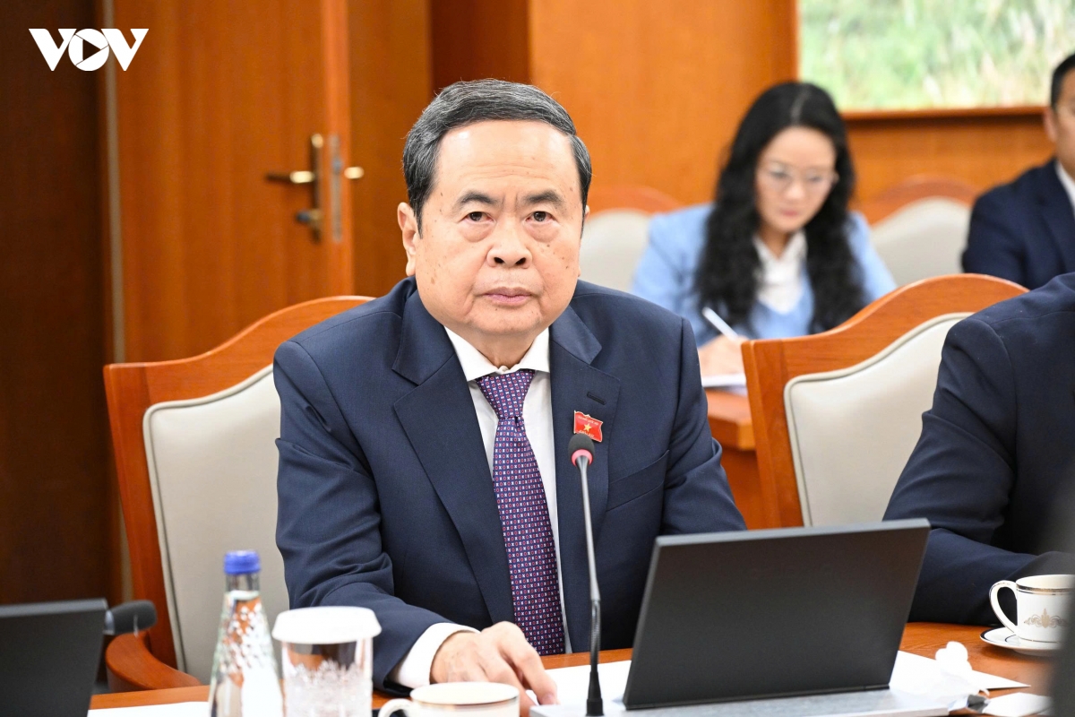 2aoboqxaxeaulpbl36edj3puen8c1ypvheqlqa9i.jpg