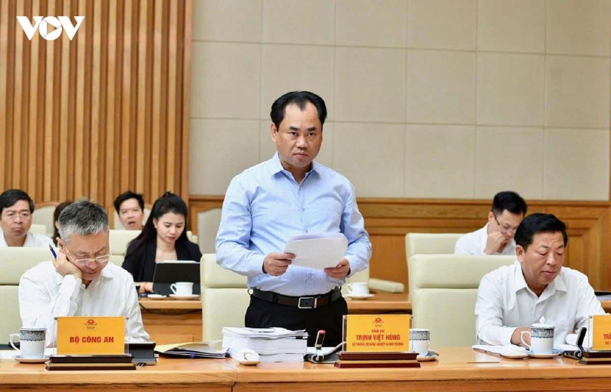 bo-truong-bo-nong-nghiep-va-moi-truong-trinh-viet-hung.jpg