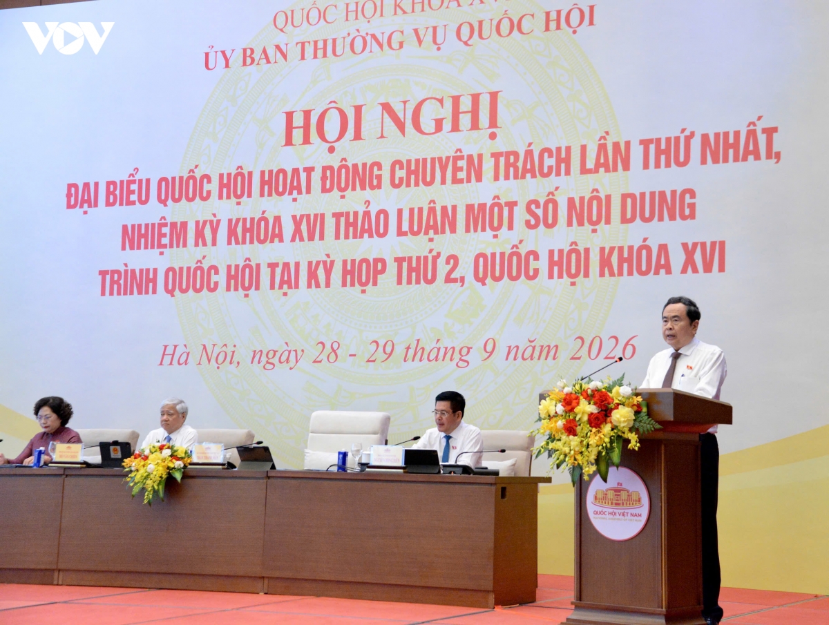 chu-tich-qh-3-2_1.jpg