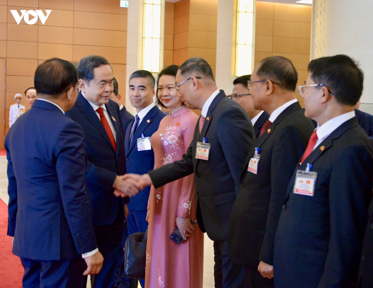 chu-tich-quoc-hoi-tran-thanh-man-hoi-kien-tong-thong-myanmar-9.jpg