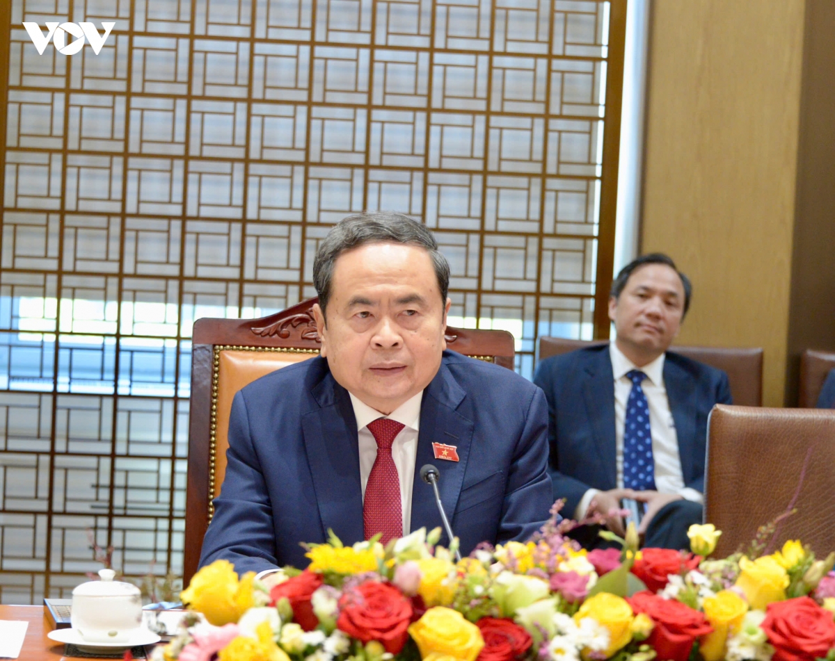 chu-tich-quoc-hoi-tran-thanh-man-tiep-han-quoc-6.jpg