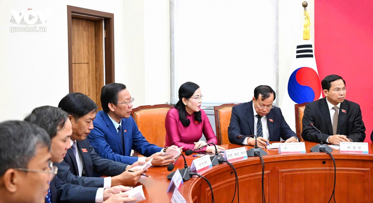 ctqh-tran-thanh-man-dang-suc-manh-quoc-dan-5.jpeg